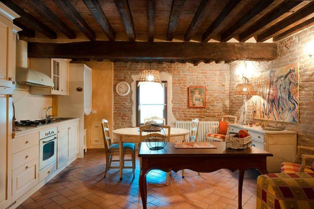 Agriturismo Corte Ghiara Hotel Fontanellato Luaran gambar