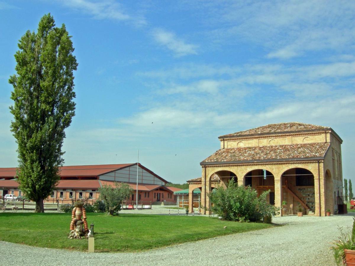 Agriturismo Corte Ghiara Hotel Fontanellato Luaran gambar