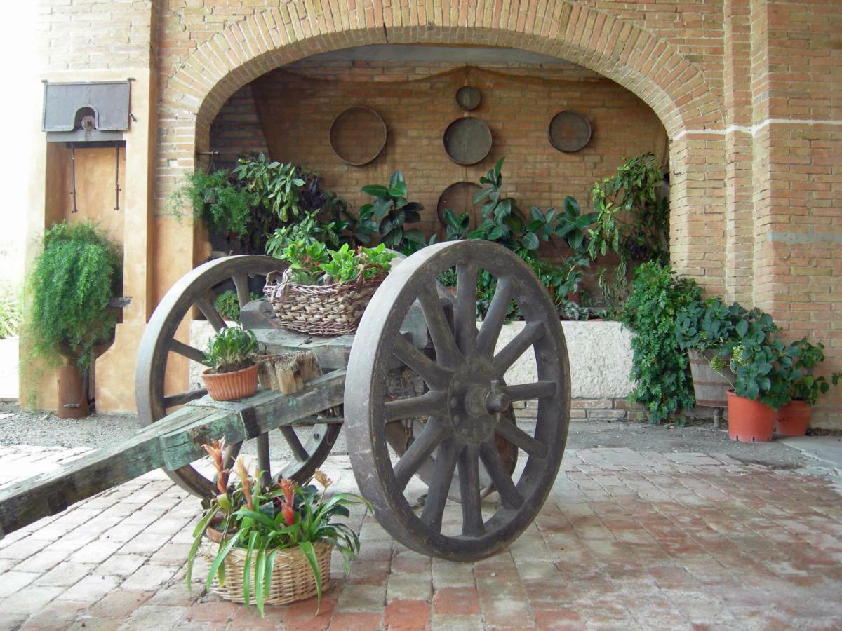 Agriturismo Corte Ghiara Hotel Fontanellato Luaran gambar