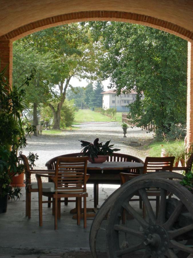 Agriturismo Corte Ghiara Hotel Fontanellato Luaran gambar